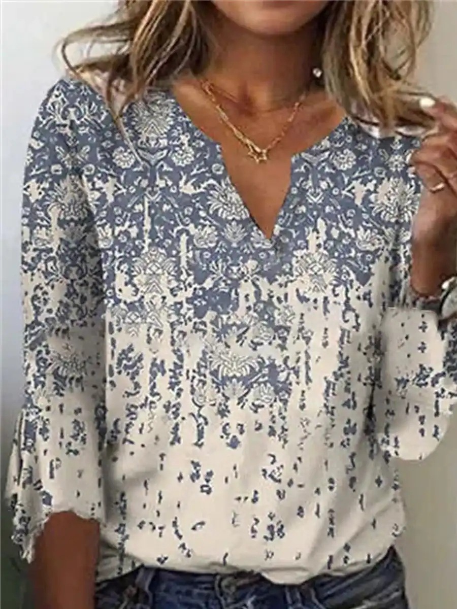 تيشيرت نسائي بأكمام واسعة وتصميم ياقة V بطول 34