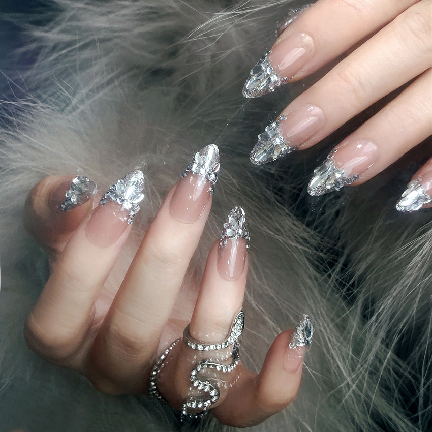 Finished Wearable Nails Glamorous Rhinestones Soft Bridal Beauty