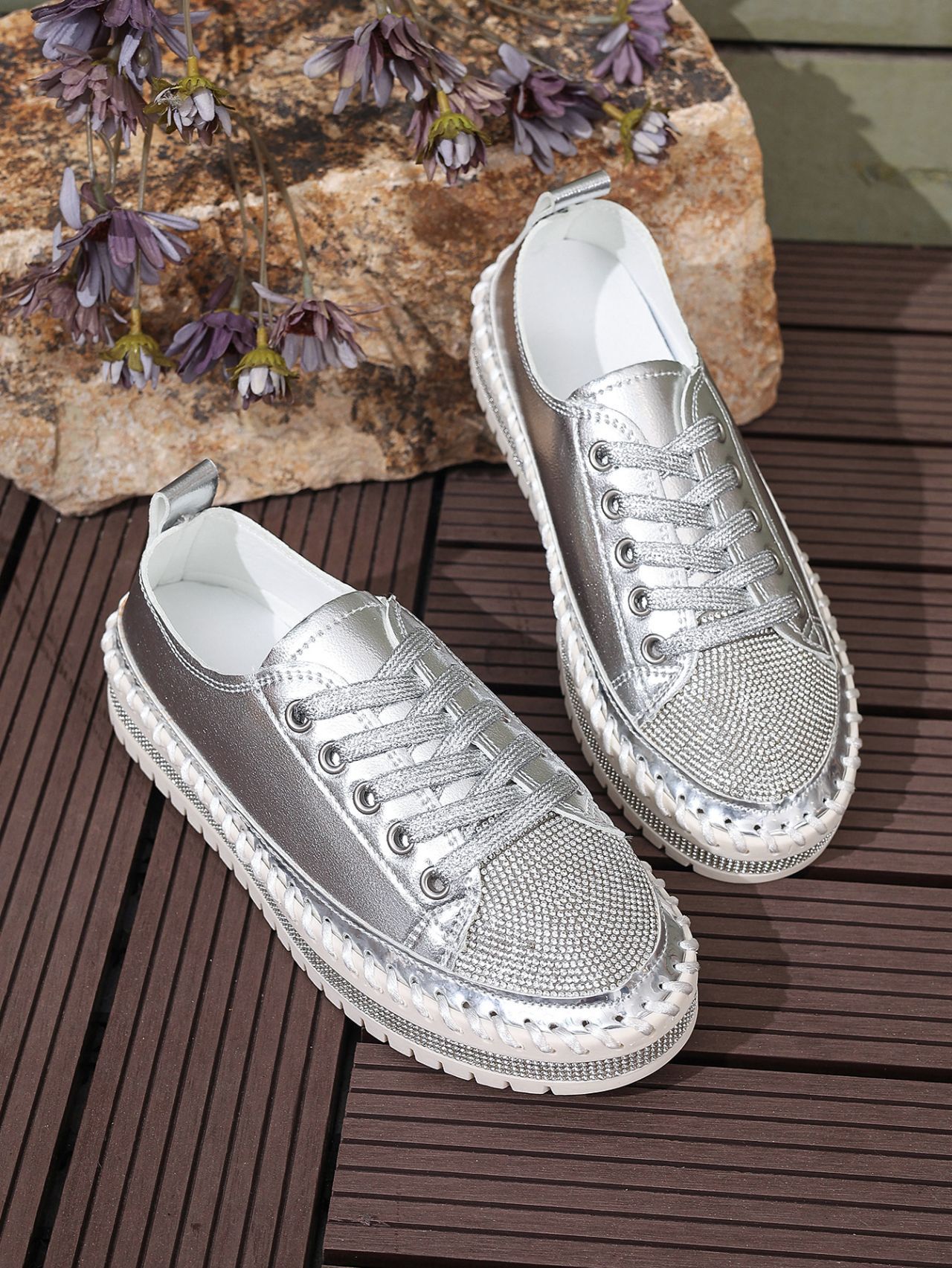 Women’s Plus Size White Sneakers
