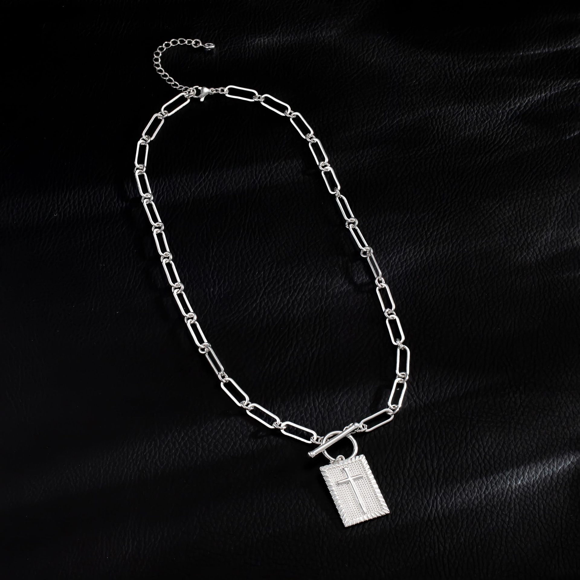 https://cf.cjdropshipping.com/quick/product/b5e6b999-1efd-4aa7-9fb9-d19f47bea4e5.jpg