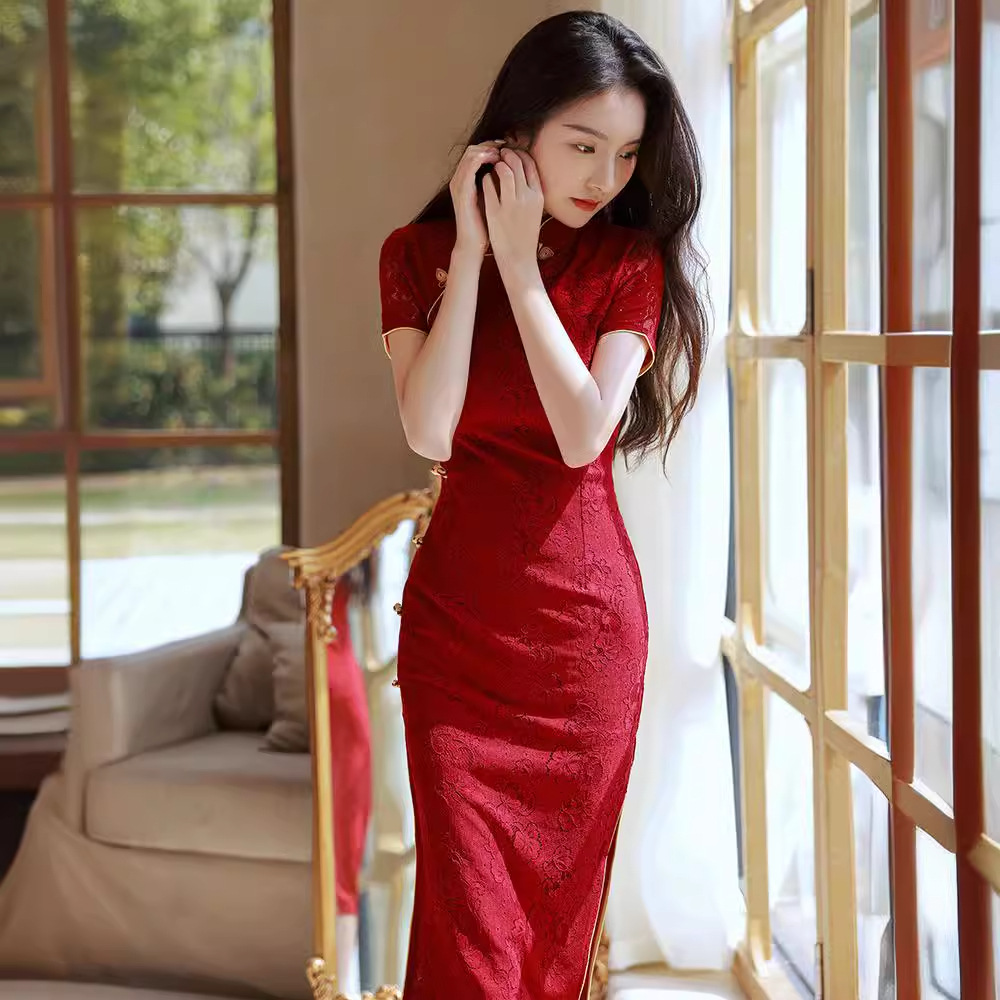 Elegant, High-end Long Engagement And Wedding Dress For Women