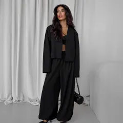 Simple White V-neck Top And Trousers Loose Leisure Suit - Black - View 1