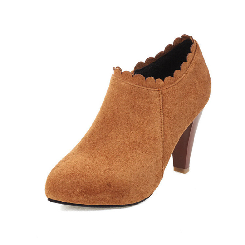 Chunky Heeled Round-Toe Pumps, picture 3 of 6