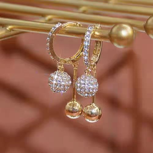 Women's Fashion Personalized Graceful And Wild Earrings