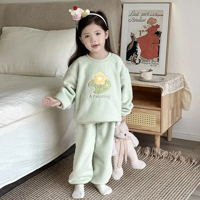 Girls' Outdoor Crew-Neck Long-Sleeve Two-Piece Pajama Set