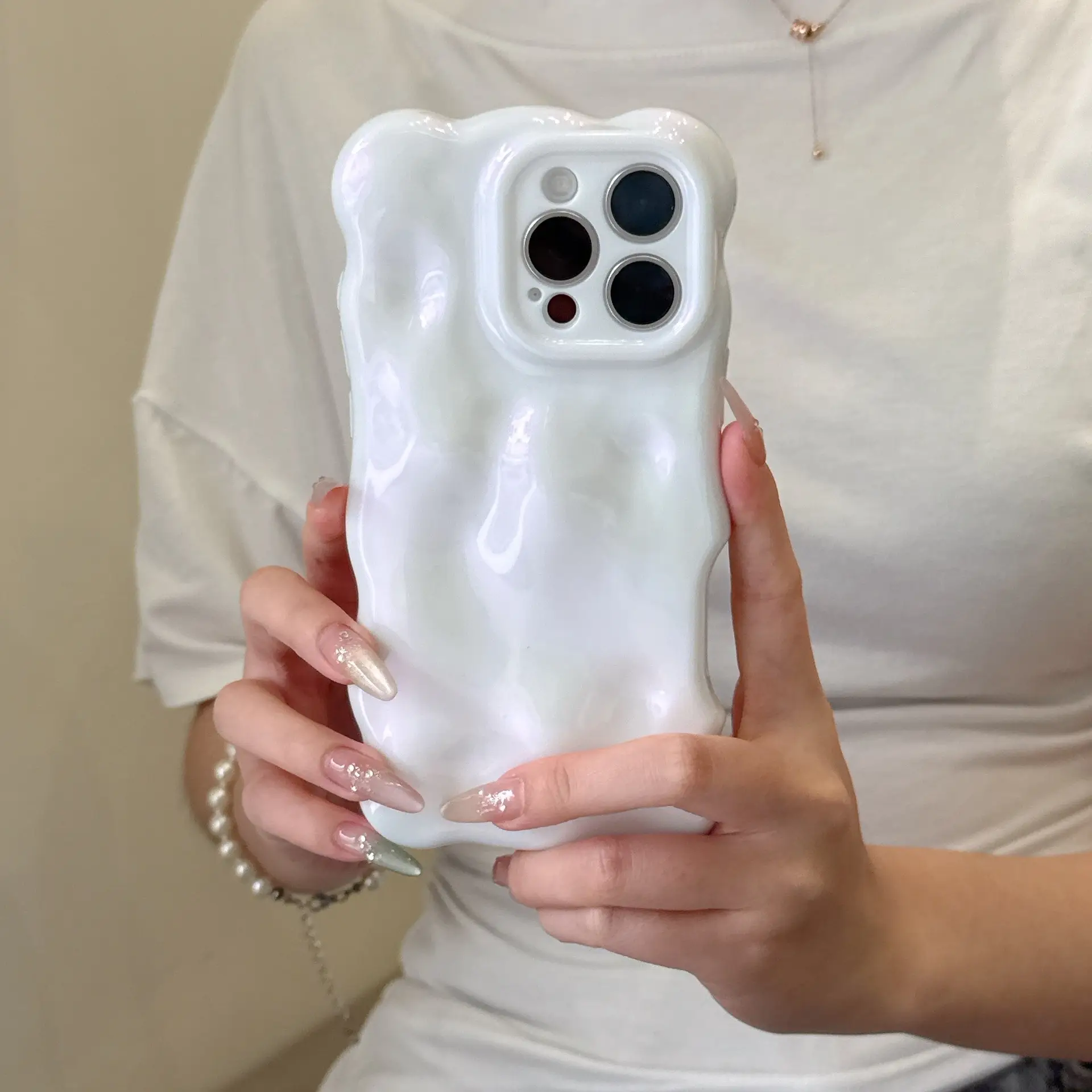 Solid Color Wave Shell Phone Case