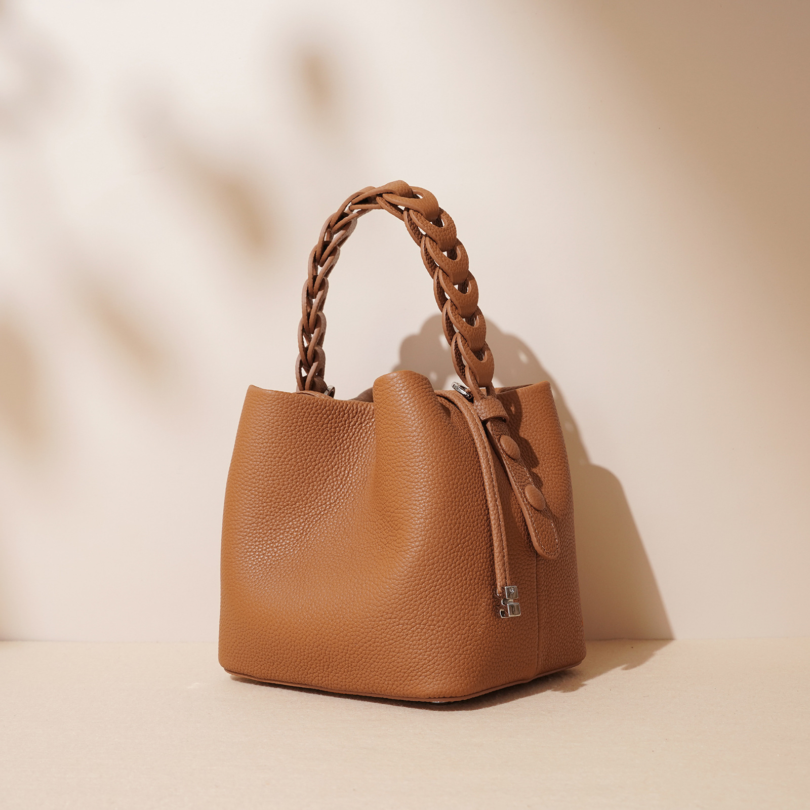 https://cf.cjdropshipping.com/quick/product/b6f3823d-83c9-40d1-b082-947645f65a90.jpg