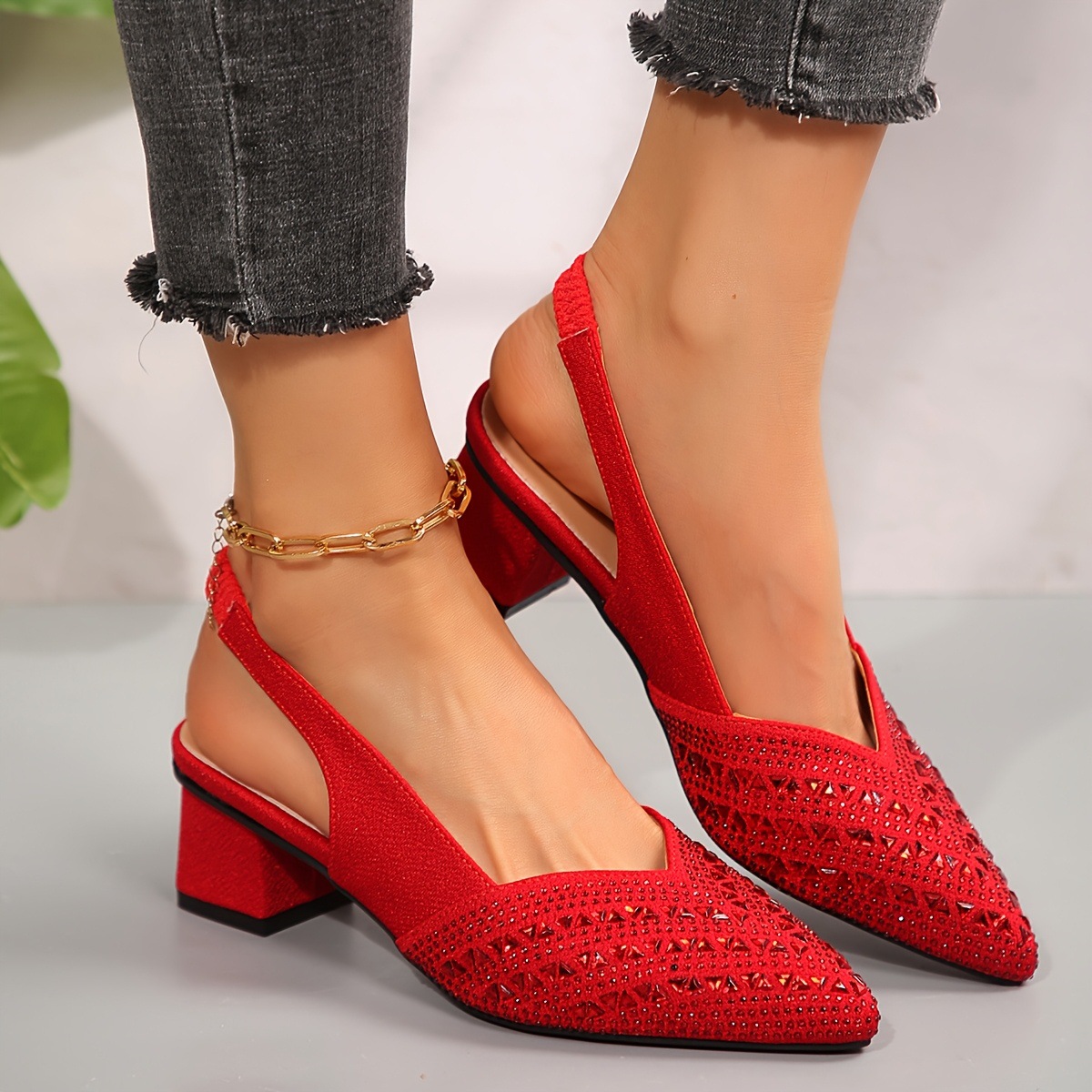 https://cf.cjdropshipping.com/quick/product/b6f419a5-6785-4ebc-870b-74556272e0f3.jpg