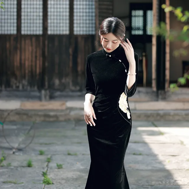 Improved Chinese style Velvet Embroidered Dress Slim Dress Black - Shop at LoveMi
