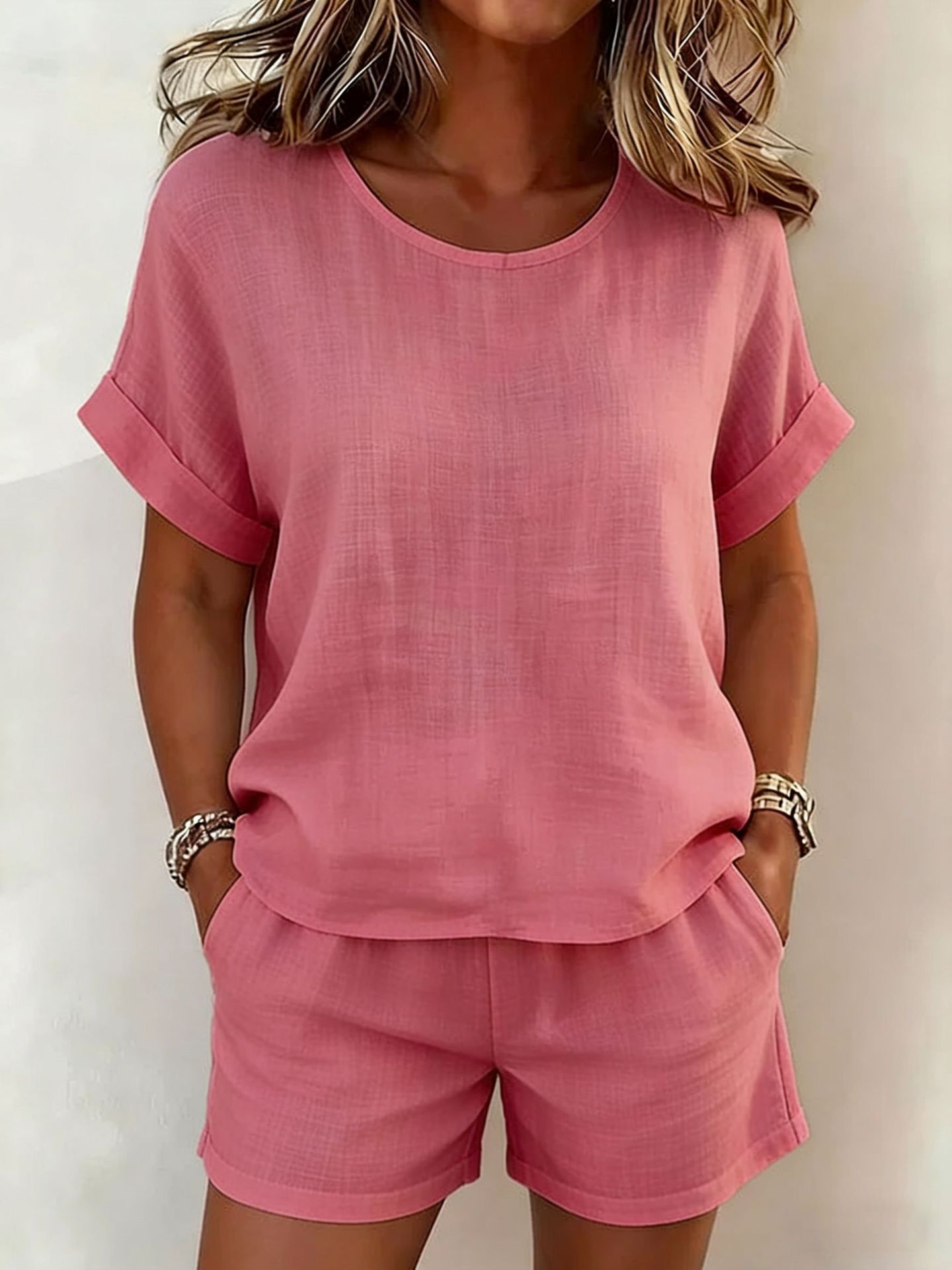 Solid-Color T-Shirt & Shorts Set in Dark Pink – feminine casual summer look