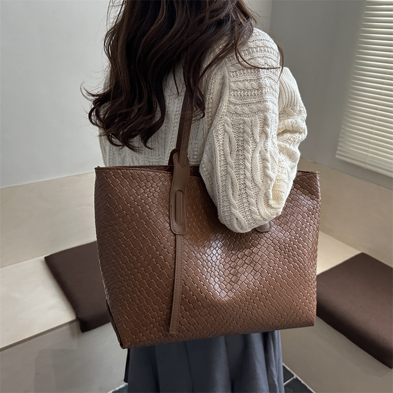 https://cf.cjdropshipping.com/quick/product/b726b3d2-2e83-4ead-9bbf-094460a5c824.jpg