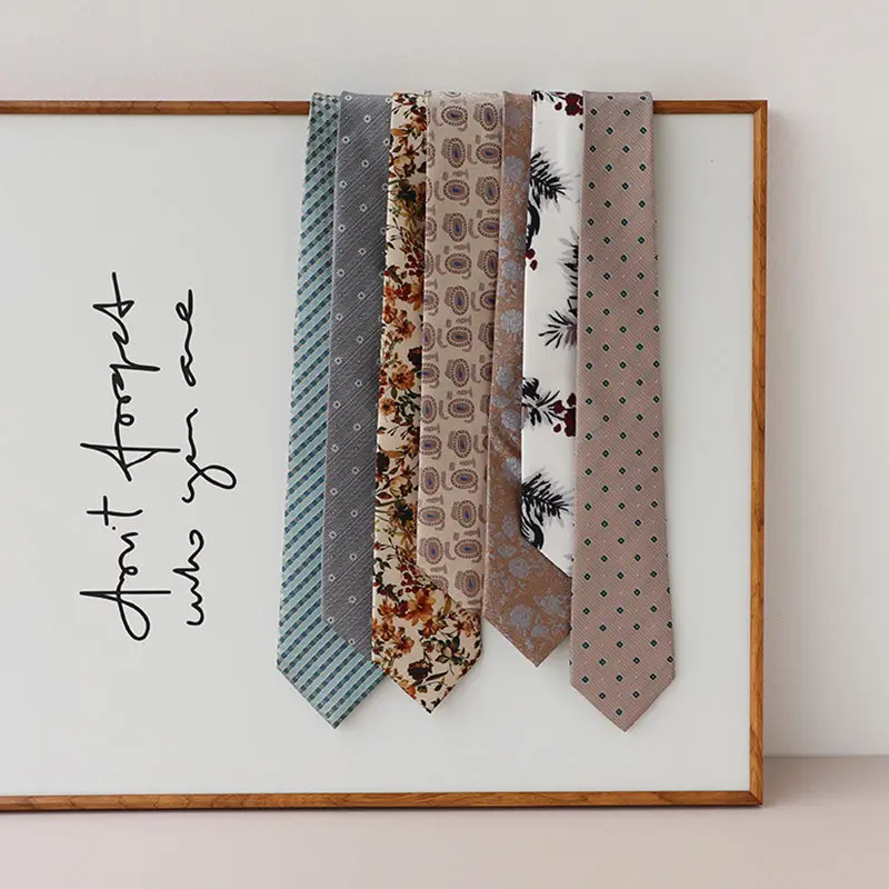 Korean Style Retro Light Color Hong Kong Tie