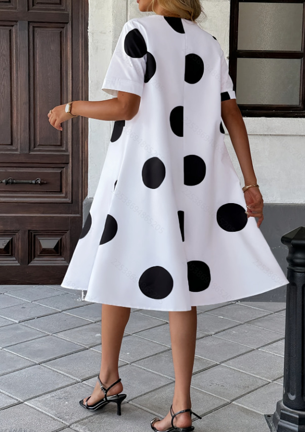 Buy Women's Clothing Online | Buy Trending Dresses for Women