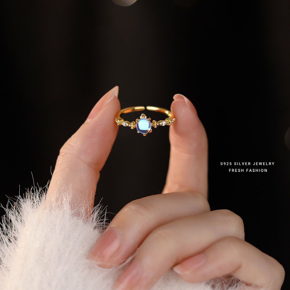 Women's Fashion S925 Sterling Silver Moonstone Ring