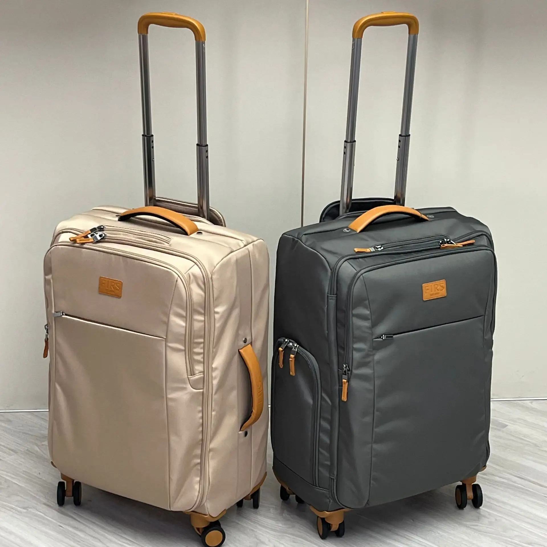Ultra-light Oxford Cloth Universal Wheel Boarding Bag