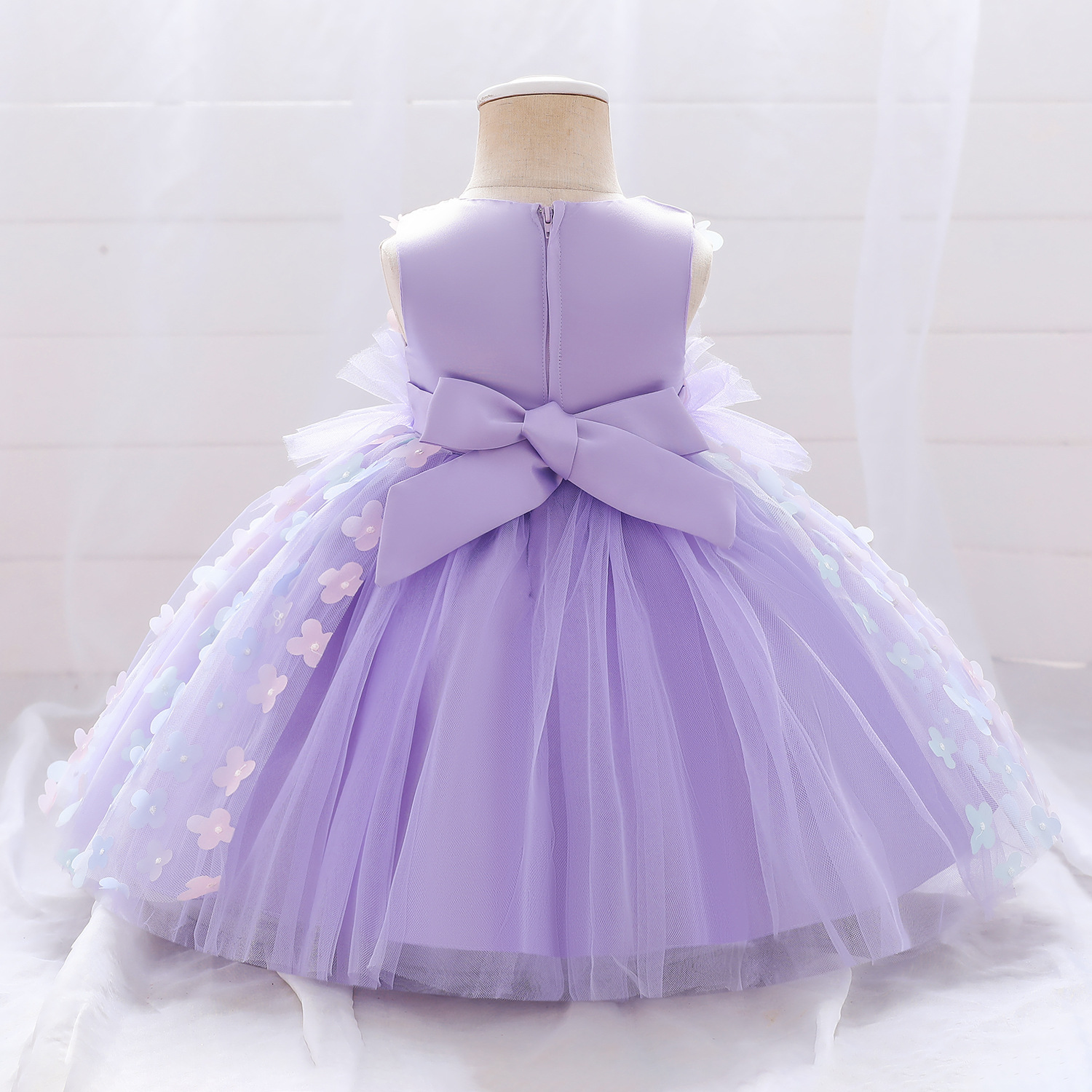 Title 11, Childrens Three-dimensional Flower Puffy Dress...