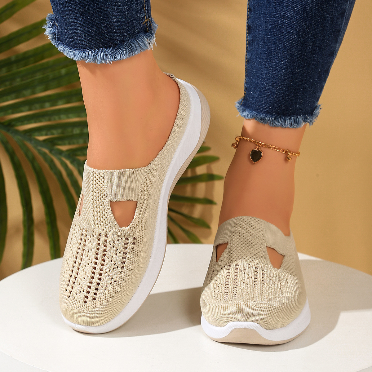 Womens Lightweight Breathable And Comfortable Slip-on Sandals