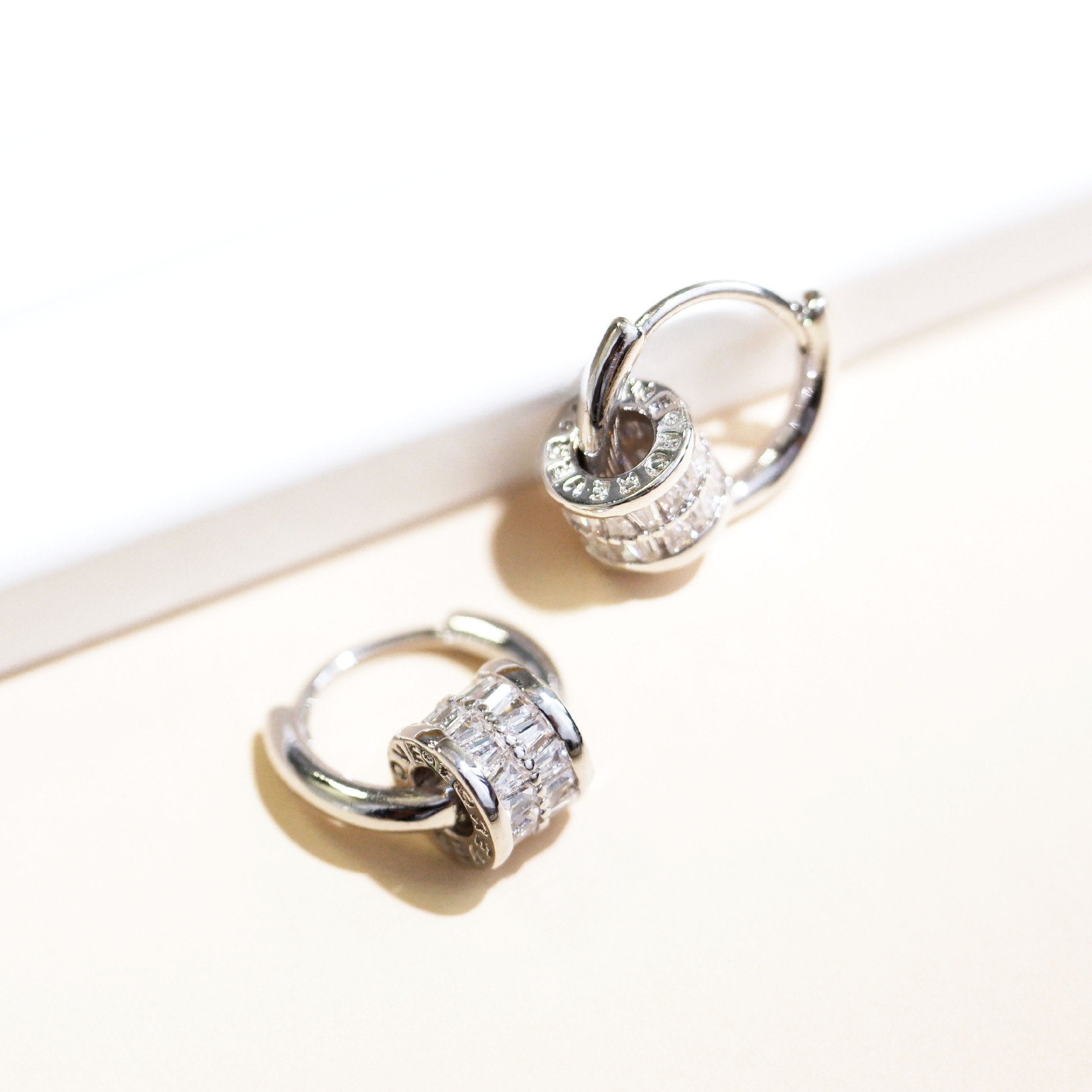 https://cf.cjdropshipping.com/quick/product/b7f7d863-49ee-410e-866b-57b53322db6e.jpg