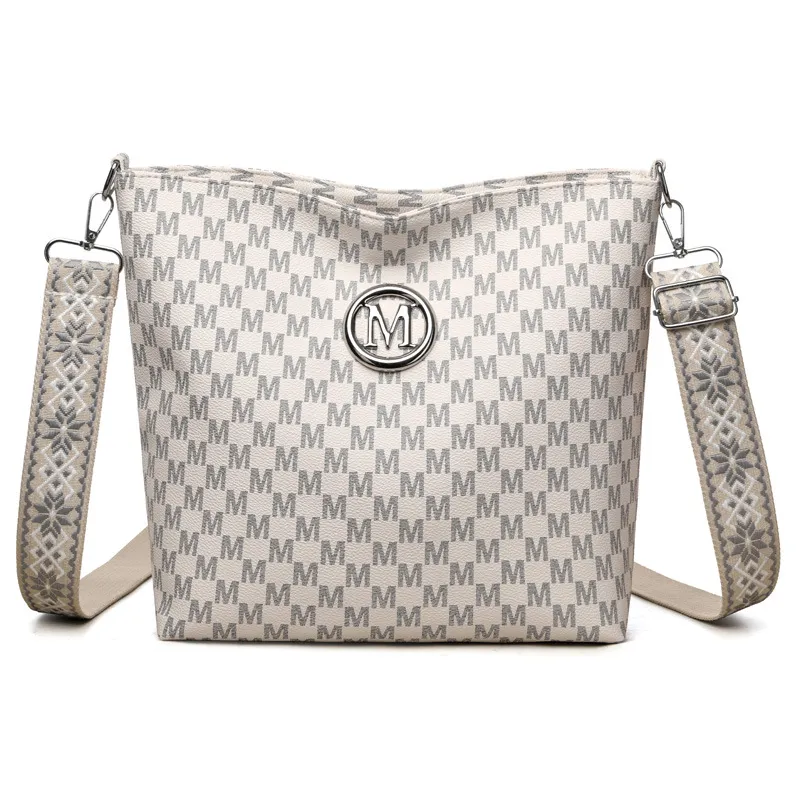 Soft Leather Retro Simple All-match Fashion Shoulder Bag - White