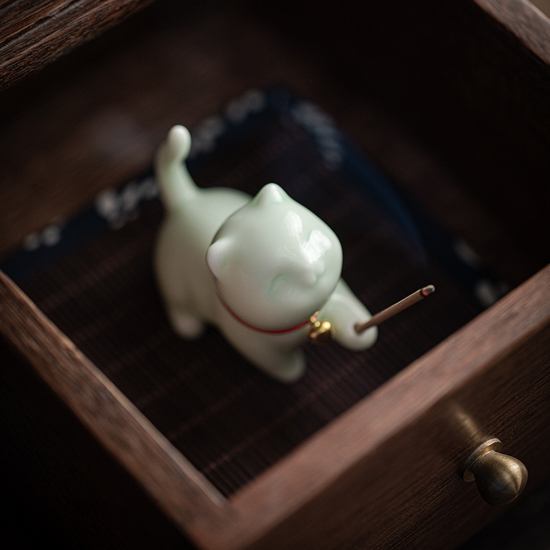 Creative Cute Cat Ceramic Ornament Soft Tea Pet