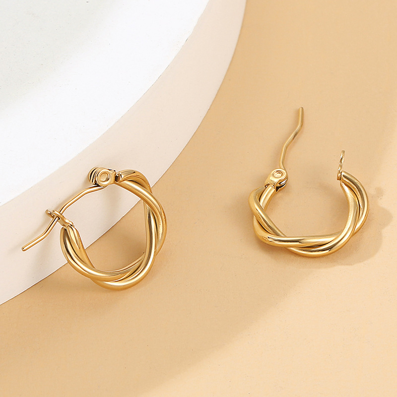 Fashionable Simple Elegant Brass Gold-plated Twist Stainless Stud Earrings