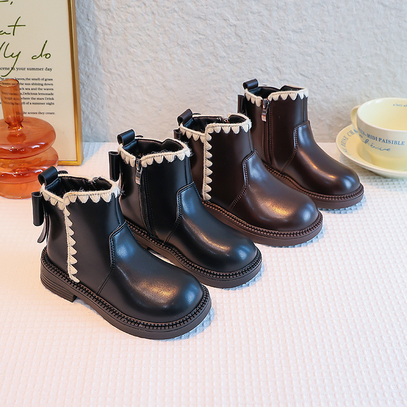 Girls' Soft-soled Velvet-lined Leather Boots - Image 1