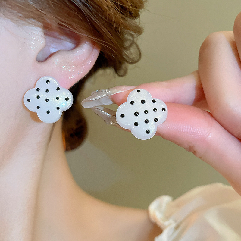 Polka Dot Cotton Pearl Stud Earrings Women's All-match Earrings
