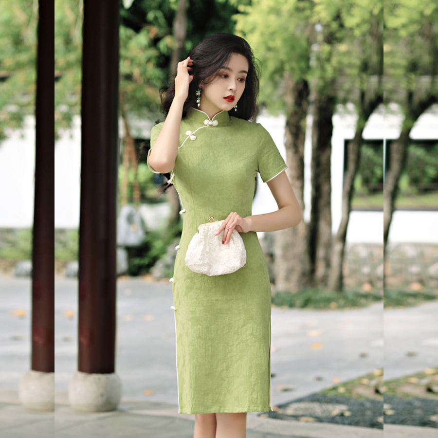 Short-Sleeve Cheongsam Midi Dress, picture 6 of 9