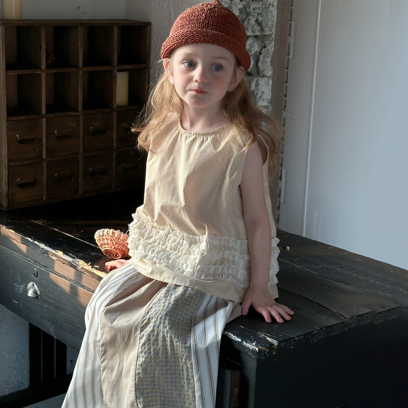 Minimalist Design Vest Top For Girls