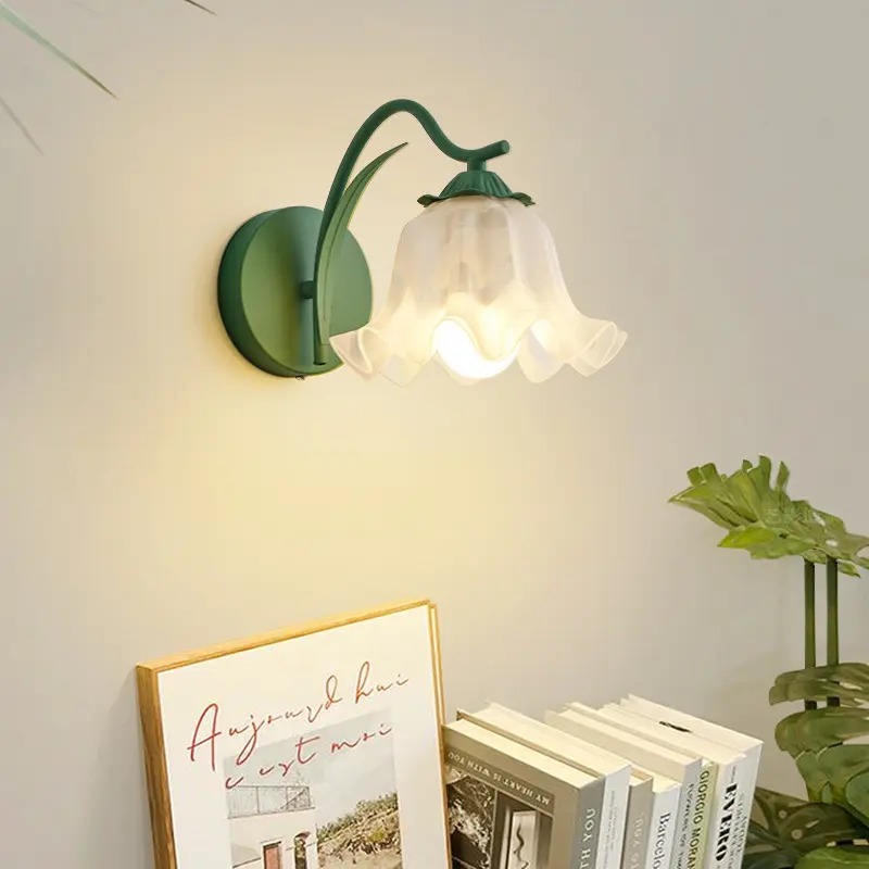 Retro Idyllic Girl Bed Head Wall Lamp