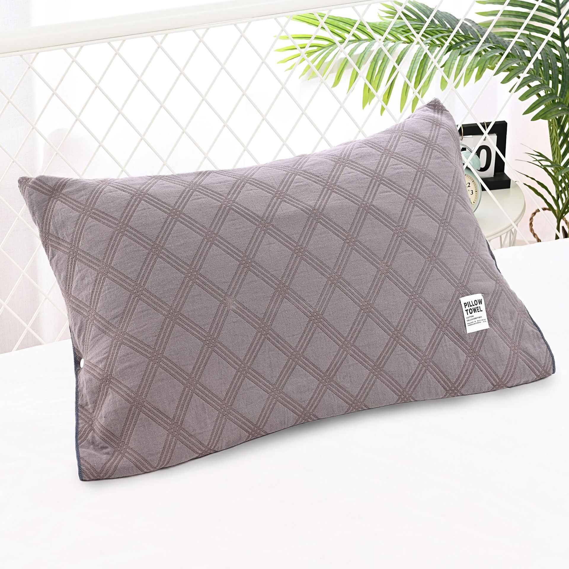 Jacquard Nordic Style Pair Of Bed Sheets And Pillowcases