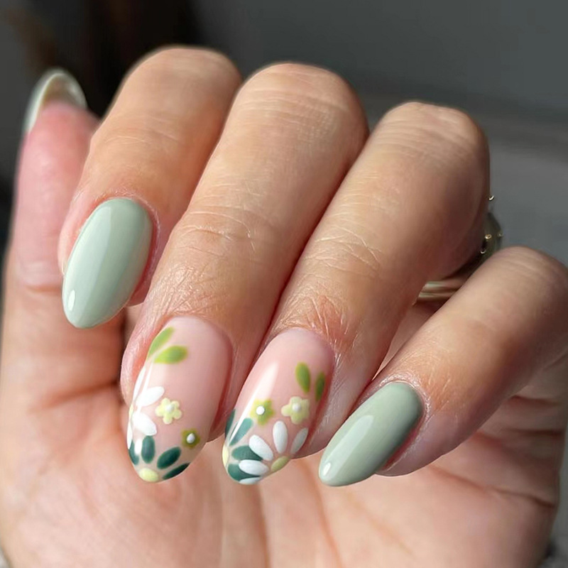 Round-head Wearable Nails With Small Flowers For Women