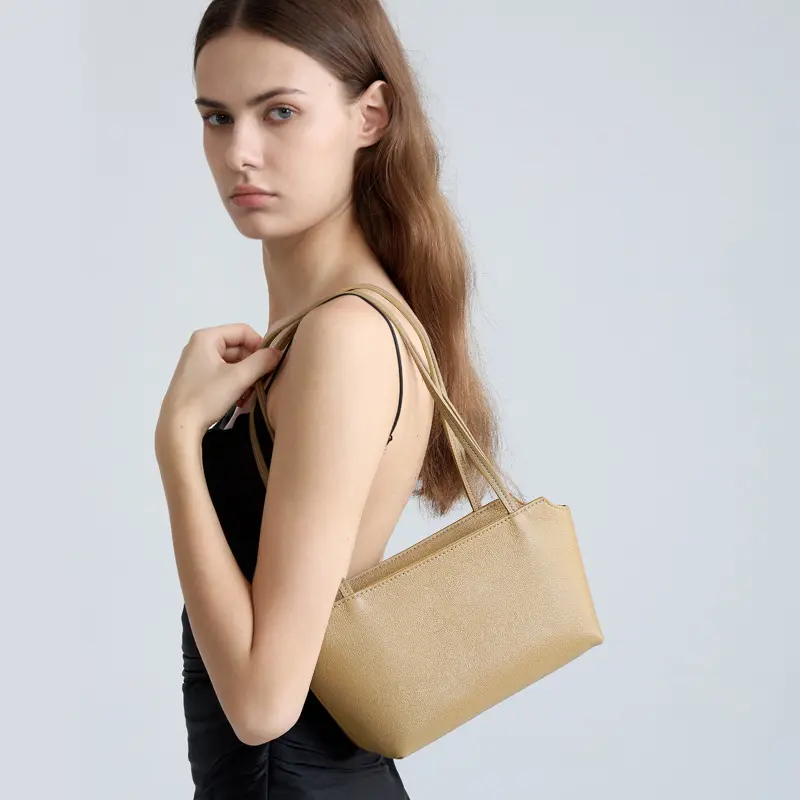 Elegant And Stylish Womens Shoulder Bag