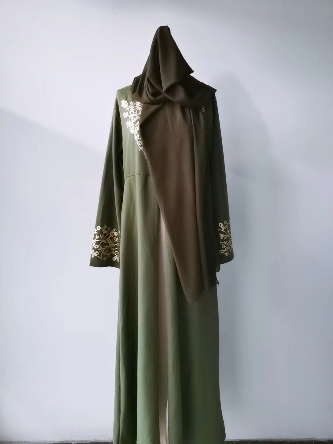 https://cf.cjdropshipping.com/quick/product/b9b28f48-52f2-4ba7-8091-f8839ad35eff.jpg