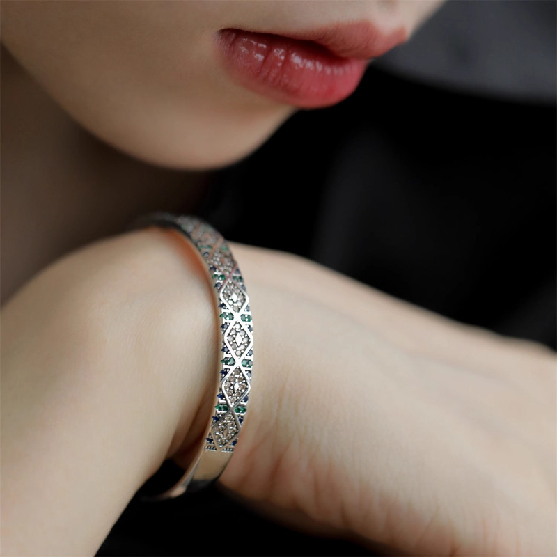 Women's Colorful Elegant Bracelet Retro Fashion