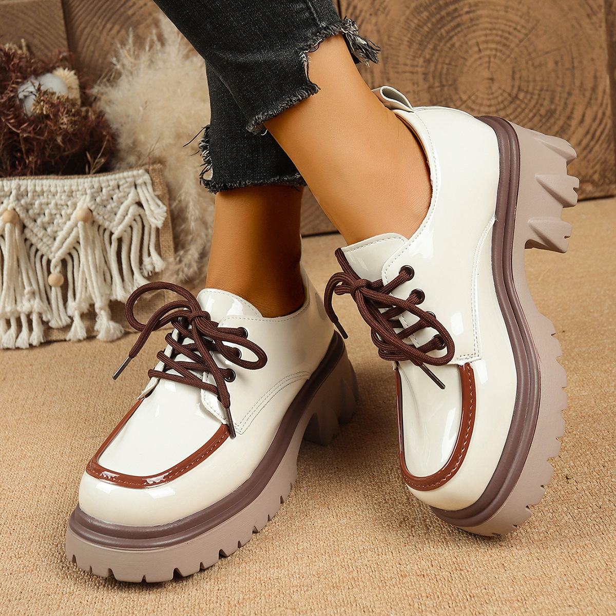 Height-increasing Large-size Lace-up Vintage Round-toe Shoes