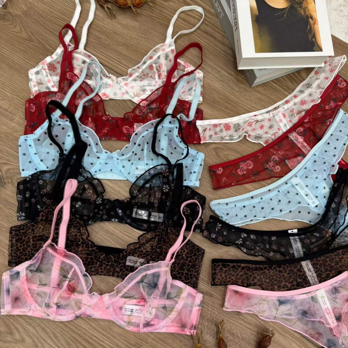 Retro Sexy Floral Lace Ultra-Thin Lingerie Set