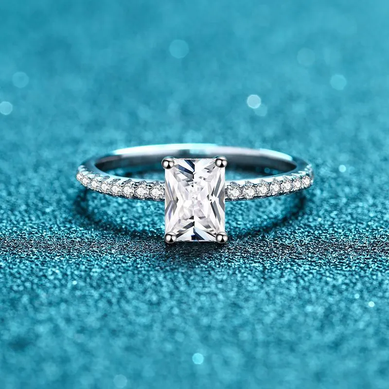 Simple Four-claw Ring For Women - 1 Karat Redean Cut Moissanite