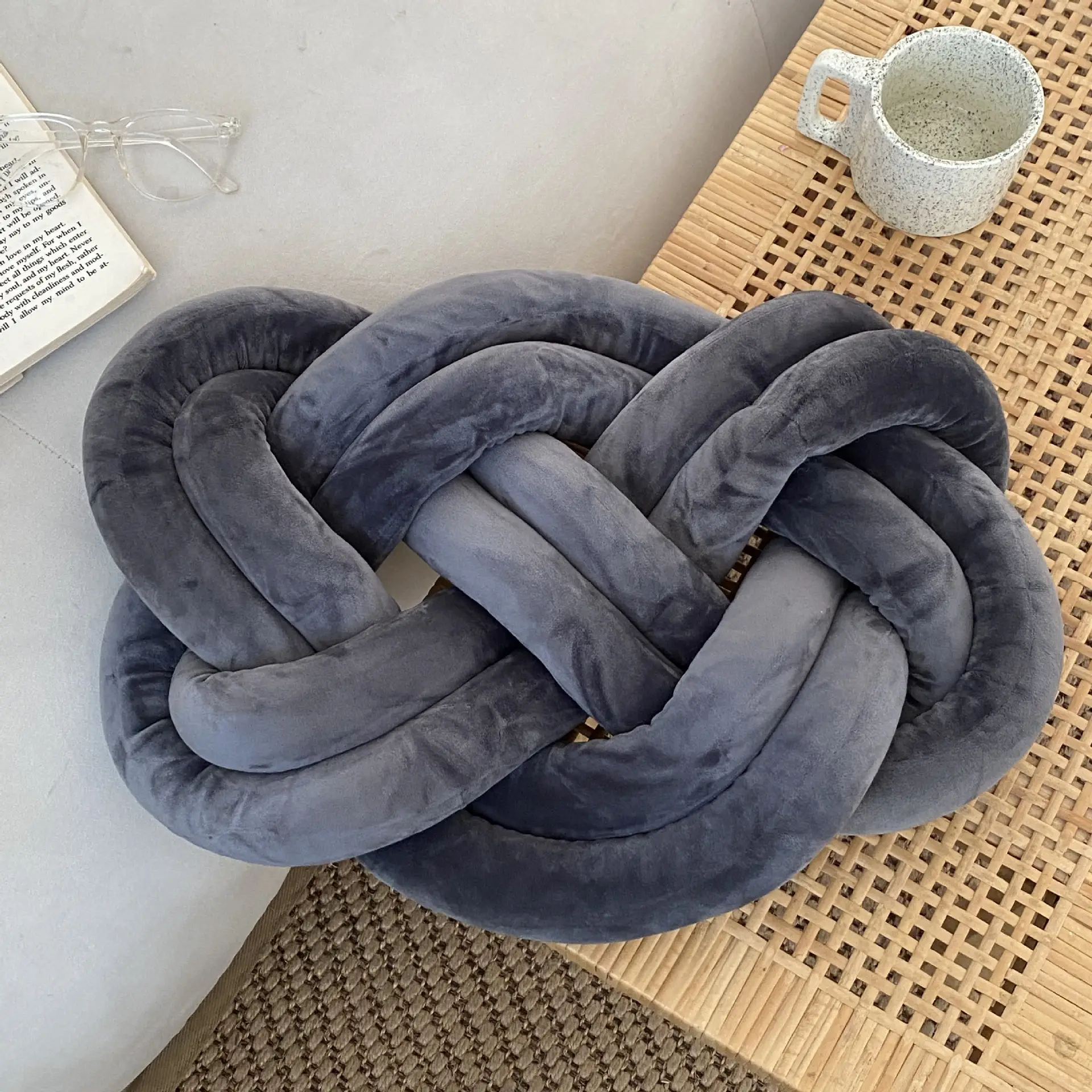 Household Fashion Personalized Ring Plush Pillow