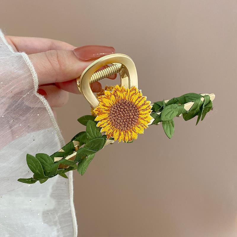 Twisted Vine Sunflower