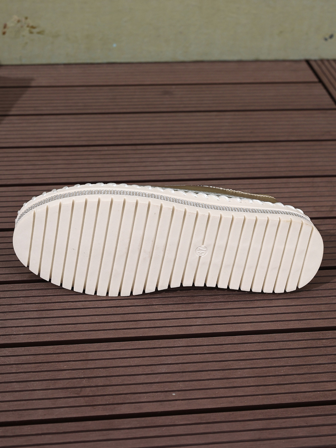 Women’s Plus Size White Sneakers