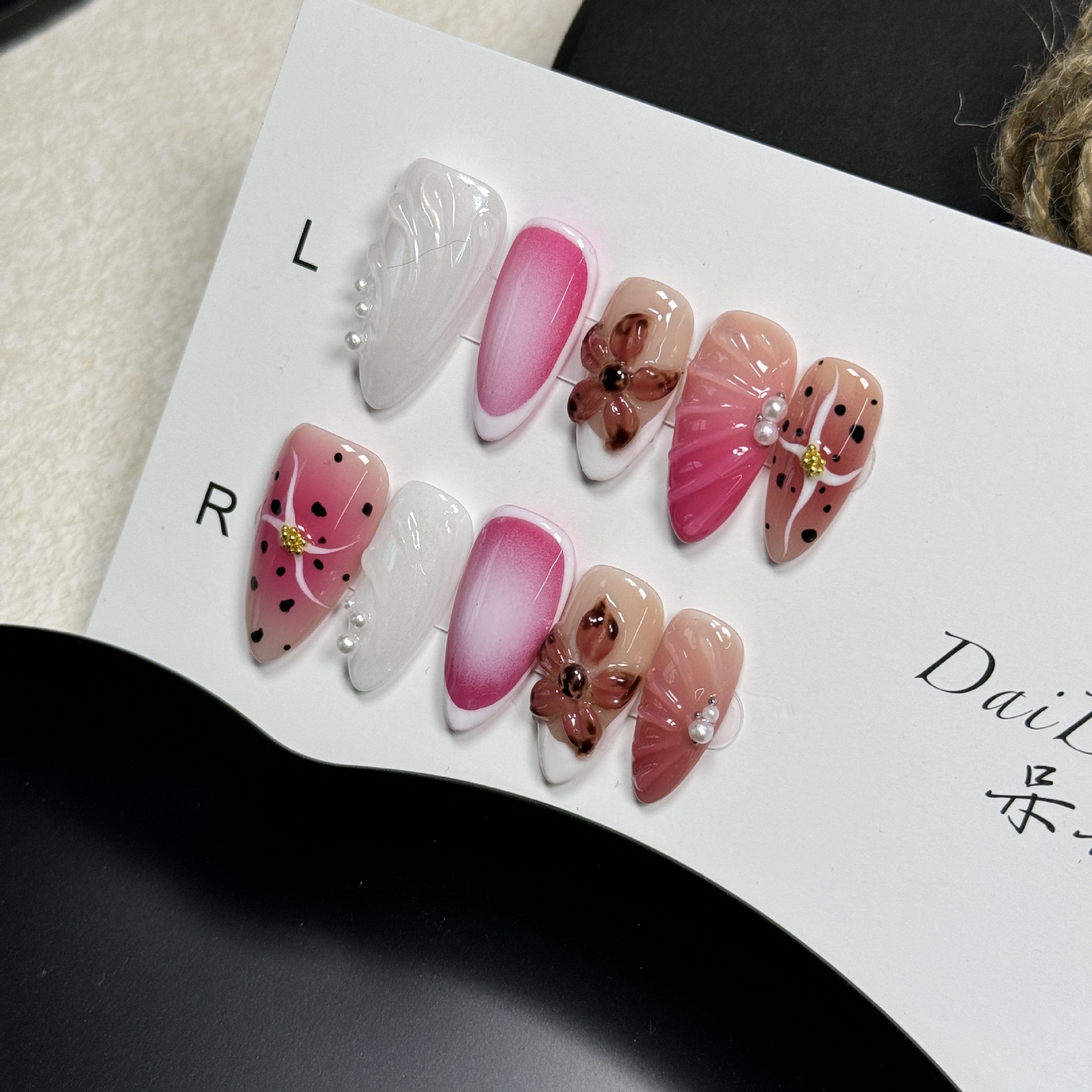 New Nail Beauty Patch Hand-painted Three-dimensional Carved Cute