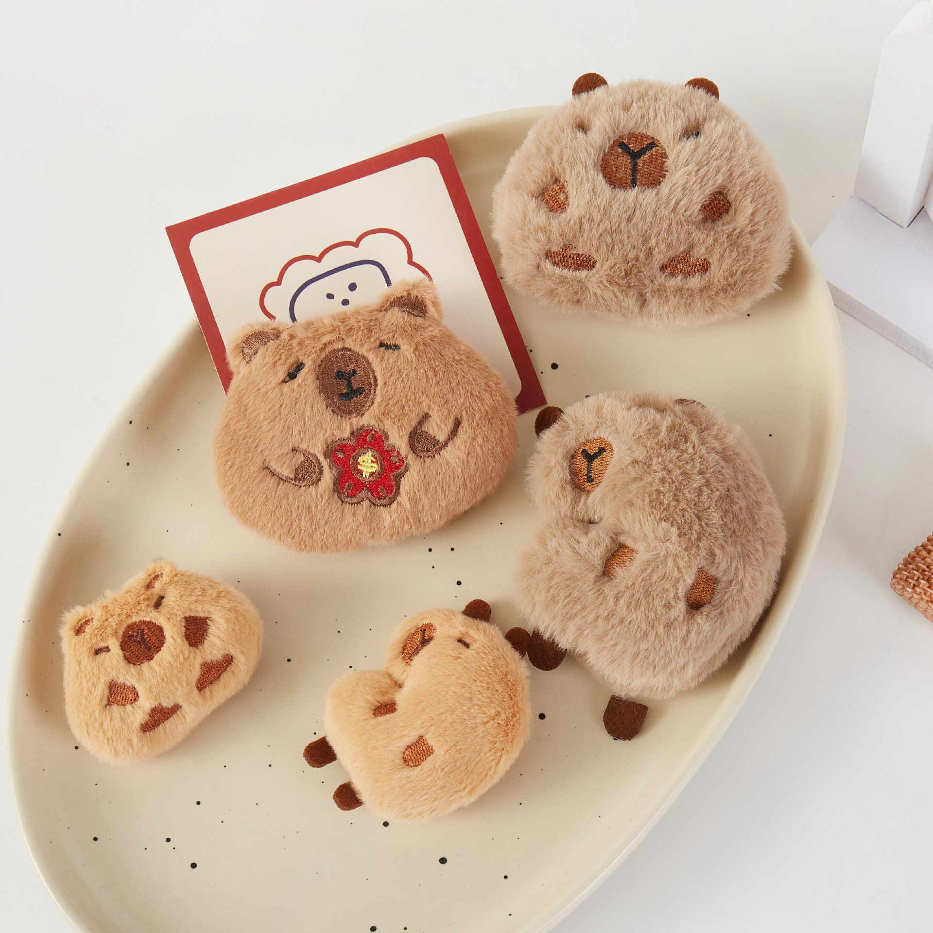 Cute Capybara Plush Brooch DIY