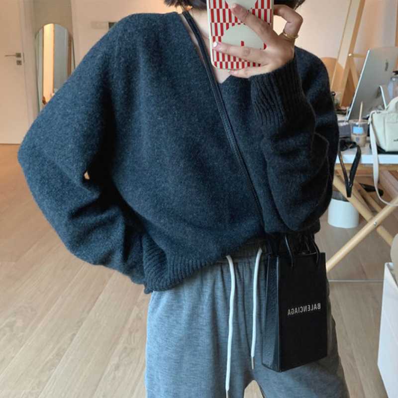 Simple Basic V-neck Casual Style Knitwear Soft Glutinous Small Short Bottoming Shirt Sweater