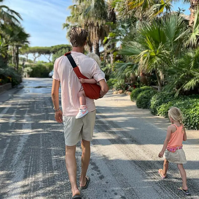 Simple Baby Children Portable Front Holding Safety