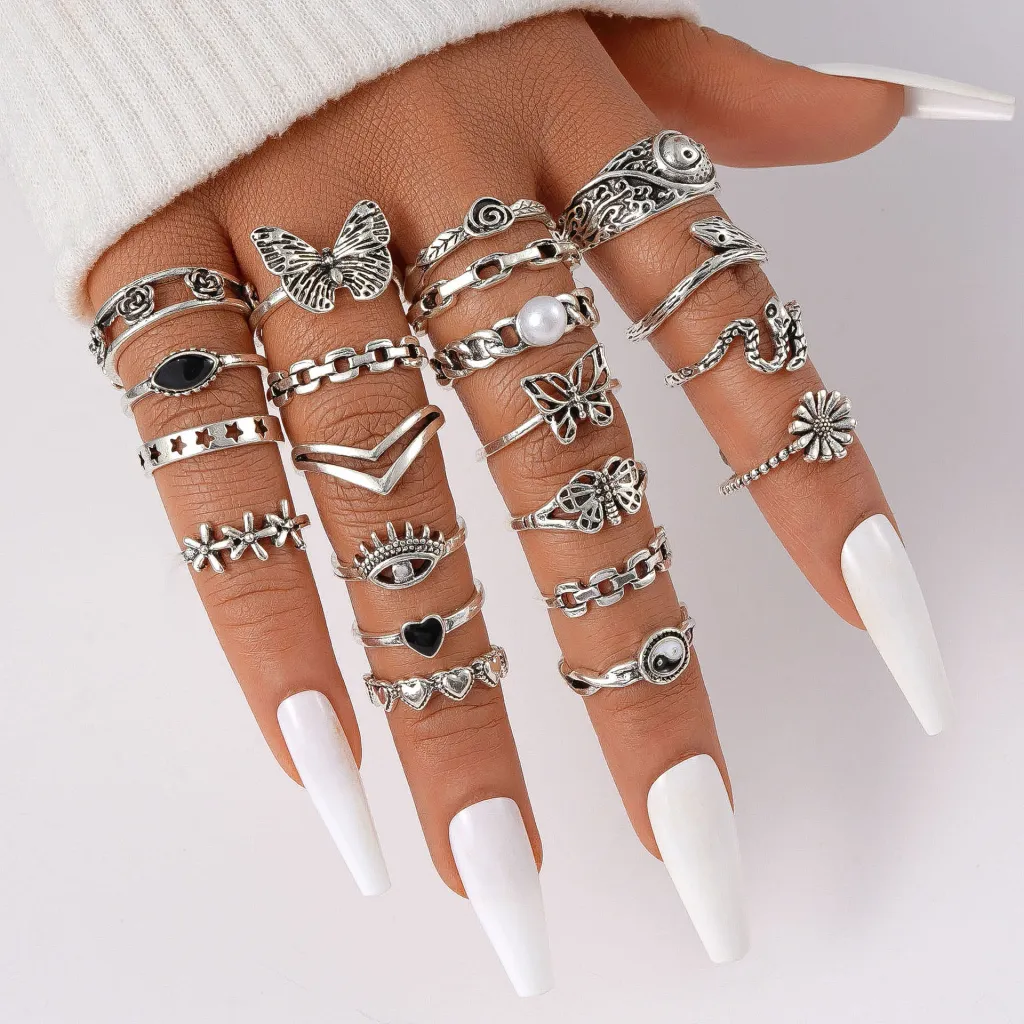 Creative Retro Butterfly Love Women's Ring Suit - Silver Set