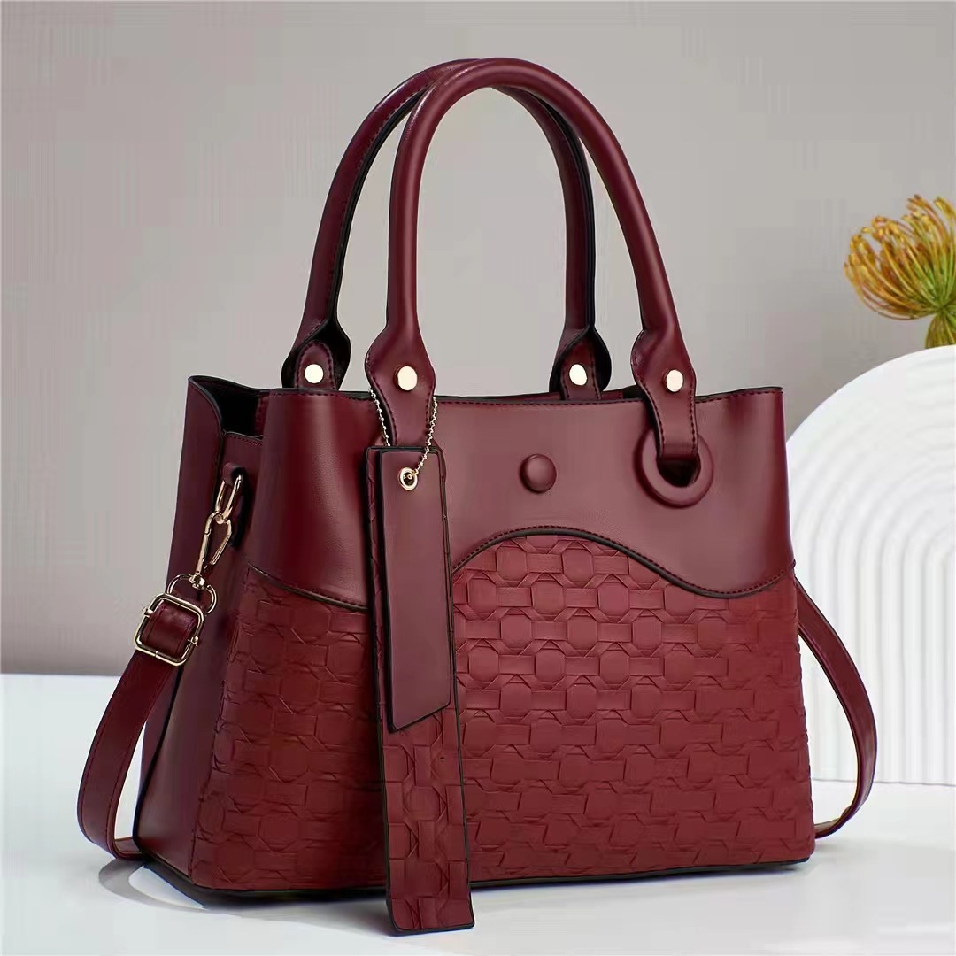 Spacious Crossbody Shoulder Bag For Women In A Chic Korean Style