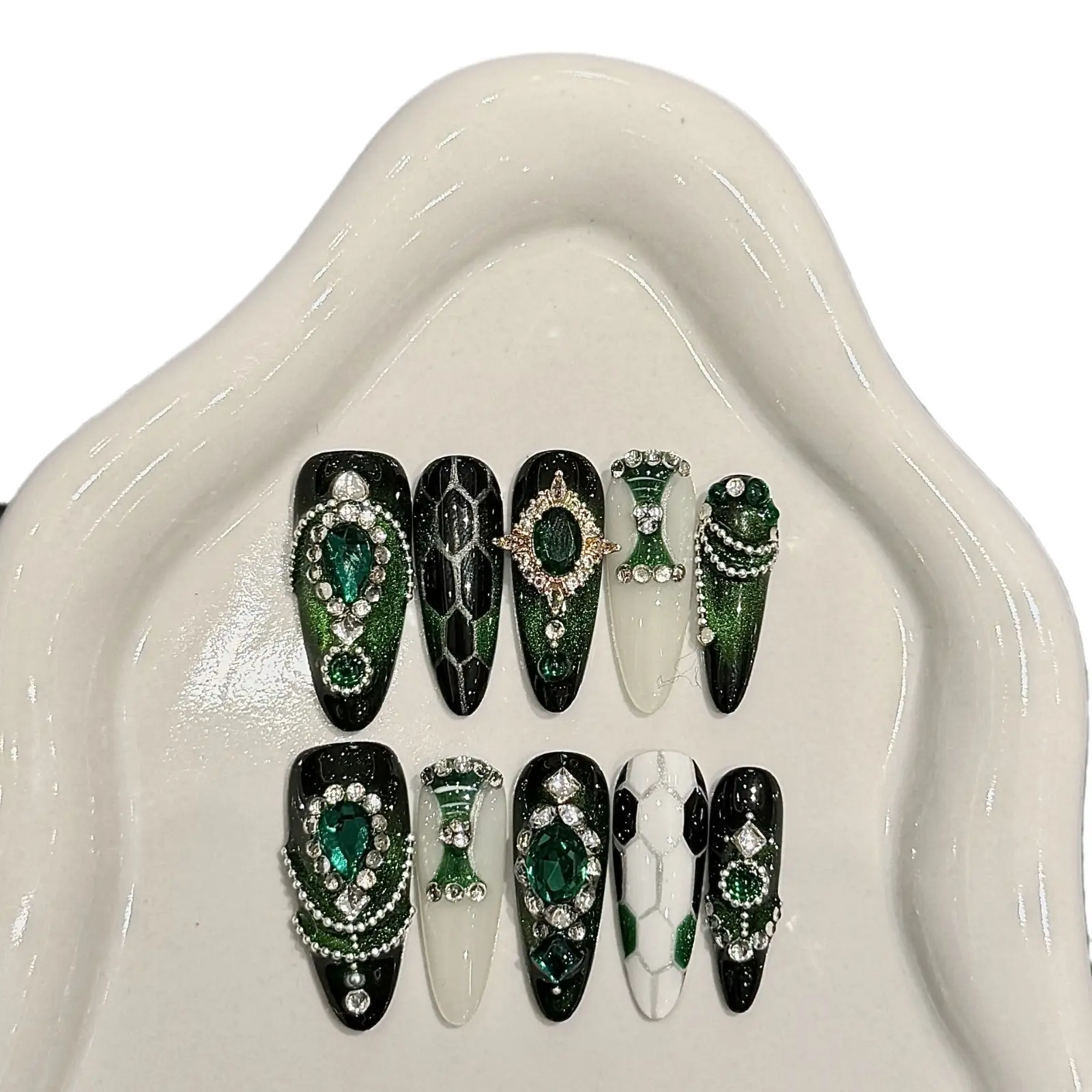 High-end Handcrafted Wearable Nail Tips