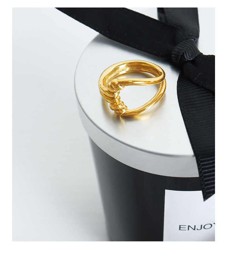 Women's Titanium Steel Hollow Ring