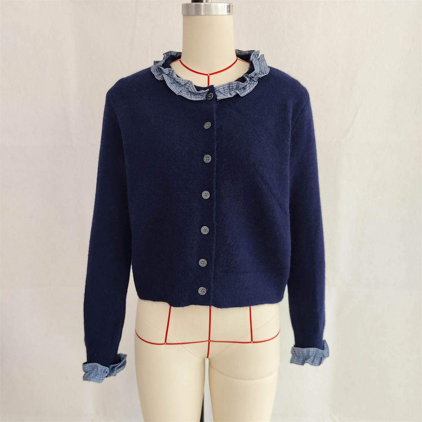 Damen-Cardigan – Kombination mit Hose